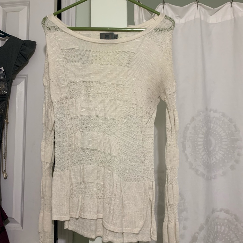 Light sweater/long sleeve